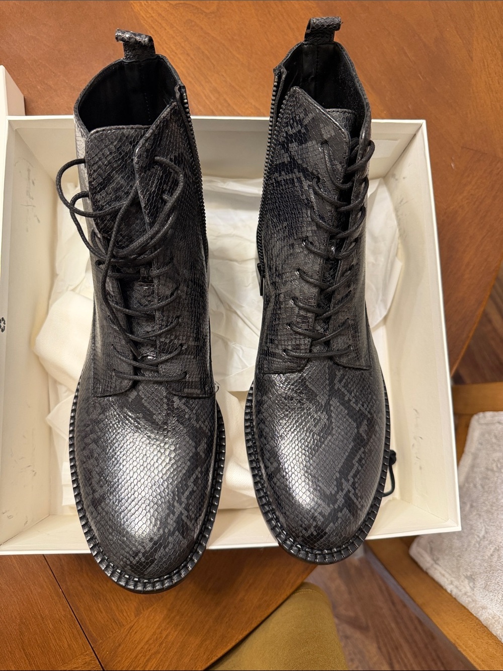 Women’s Vince Black Snake-Texture Lace-Up Boots New in Box Size 10